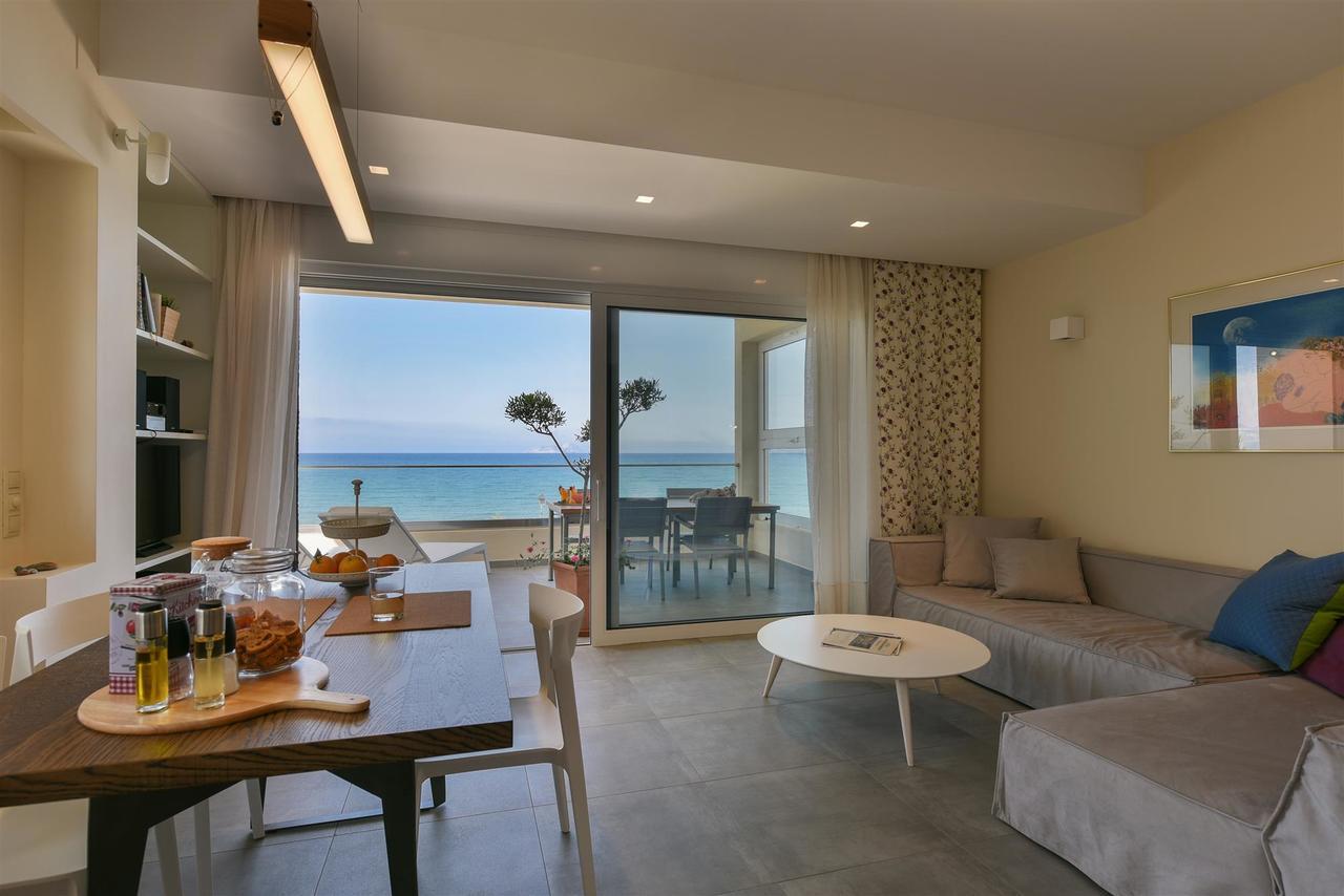 קוקינוס פירגוס Rodia Beach Suites מראה חיצוני תמונה