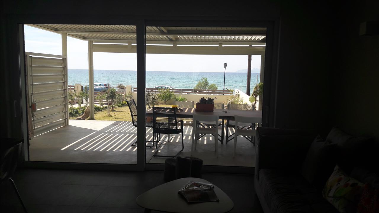קוקינוס פירגוס Rodia Beach Suites מראה חיצוני תמונה