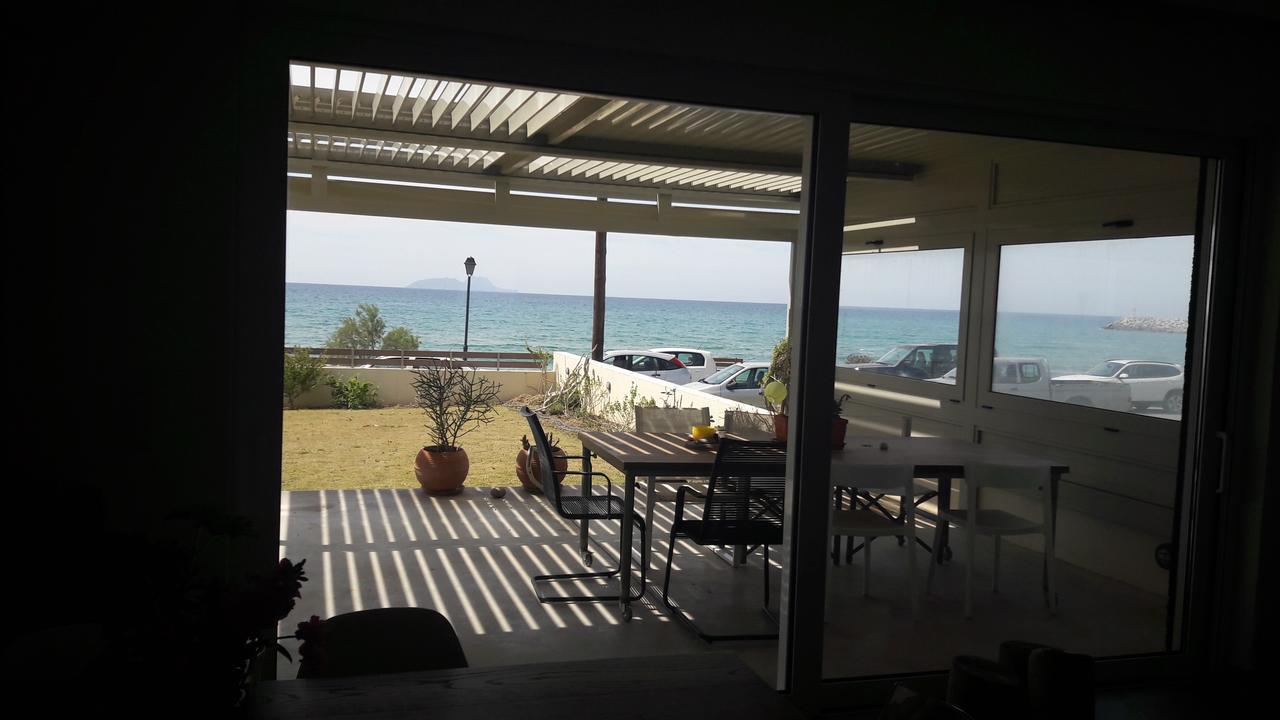 קוקינוס פירגוס Rodia Beach Suites מראה חיצוני תמונה